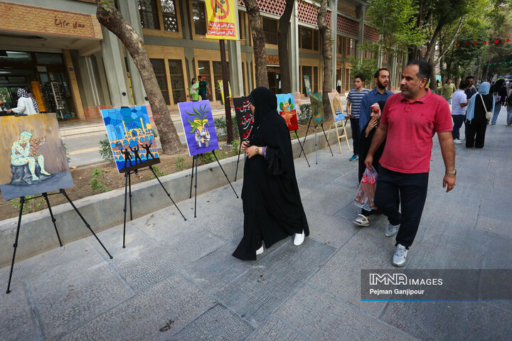 رویداد «رنگ شهر زندگی» در گذر چهارباغ