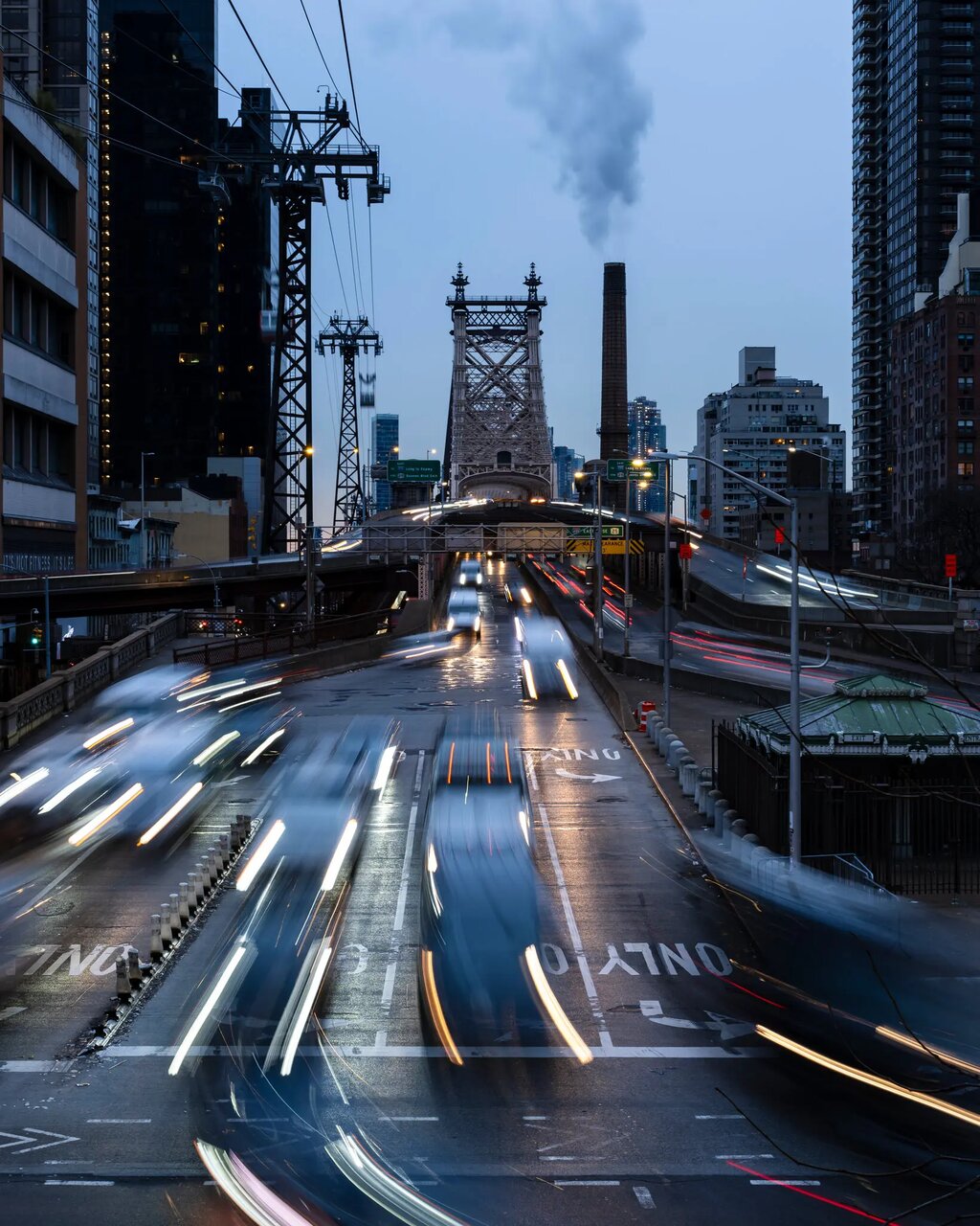 نیویورک در میدان نبرد با خودروهای خودران و تاکسیهای اینترنتی