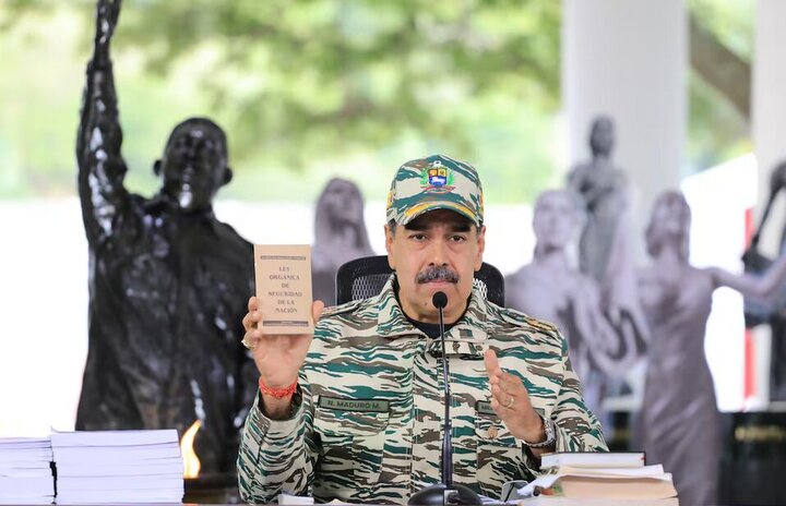 تلاش برای تغییر نظام در ونزوئلا اشتباه است