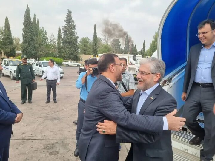 وزیر علوم برای حضور در کنسرت ارمنستان به شیراز آمد