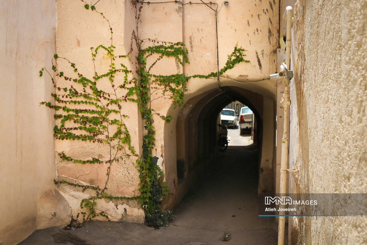 Discovering Seljuk Legacy in Isfahan’s Imamzadeh Esmaeil Neighborhood