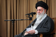 رهبر انقلاب به قهرمانان کشتی: به ورزشکار، مربّی و مدیر، آفرین می‌گویم