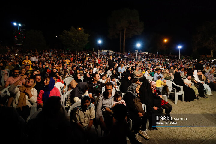 ویژه برنامه «امت ماه»