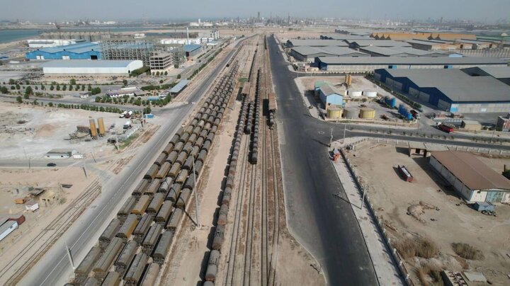 عملیات اجرایی بزرگ‌ترین پروژه ریلی بنادر کشور در بندر امام (ره) آغاز شد