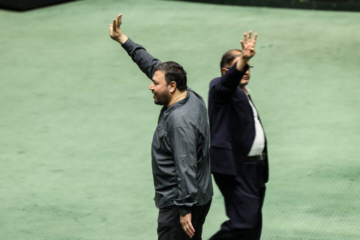 مشکل کمبود و گرانی دارو رفع شود