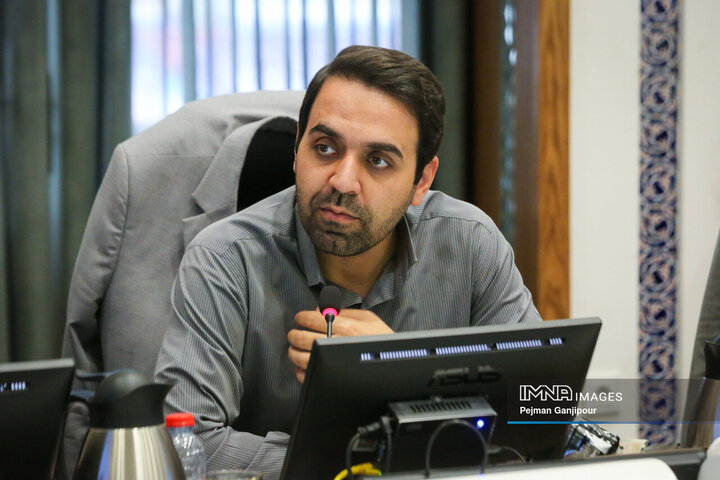 علی صالحی عضو هیات رئیسه، سخنگو و رئیس کمیسیون فرهنگی، اجتماعی و ورزشی شورای اسلامی شهر