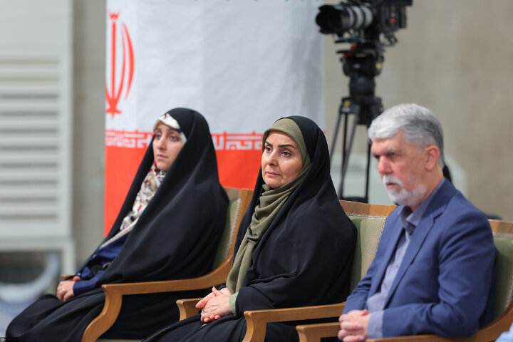 دیدار رئیس‌جمهور و اعضای هیئت دولت با رهبر انقلاب