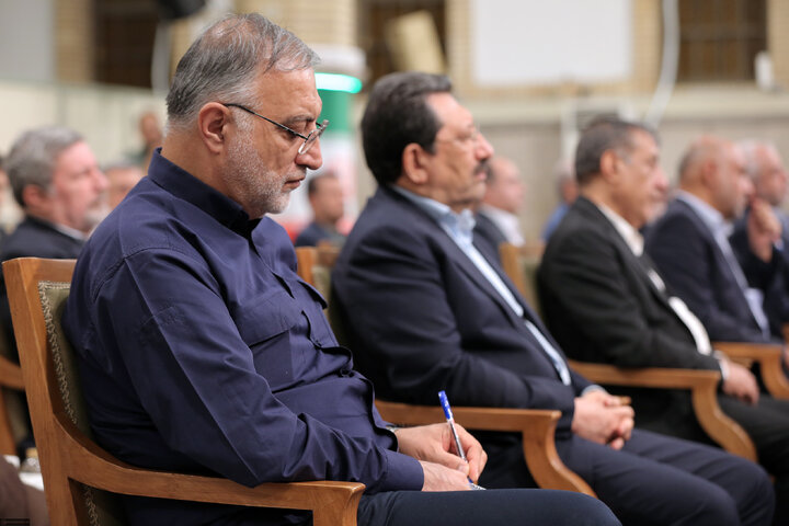 دیدار رئیس‌جمهور و اعضای هیئت دولت با رهبر انقلاب