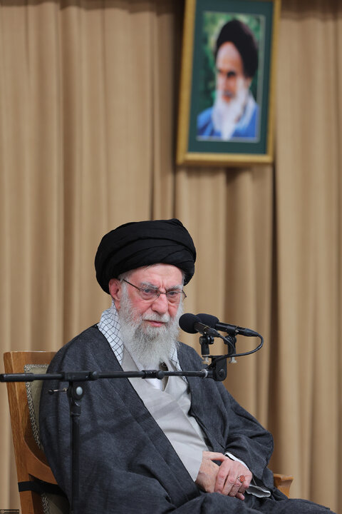 دیدار رئیس‌جمهور و اعضای هیئت دولت با رهبر انقلاب