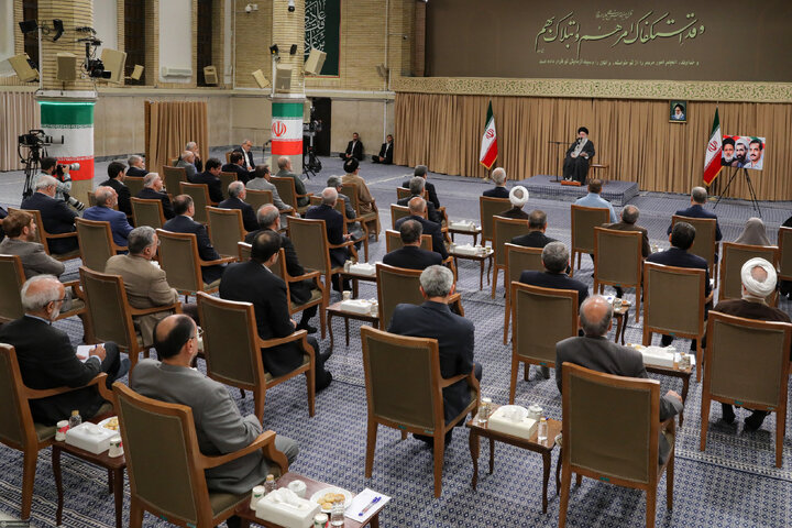 دیدار رئیس‌جمهور و اعضای هیئت دولت با رهبر انقلاب