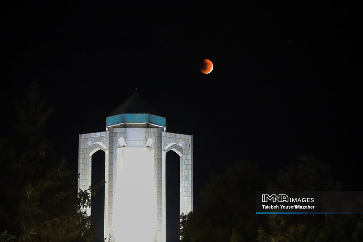 عکس‌های ماه گرفتگی ۱۴۰۴ - همدان