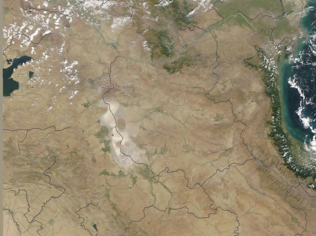 تصویر ناسا از دریاچه ارومیه