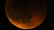 رصد ماه‌گرفتگی کامل در آسمان لرستان