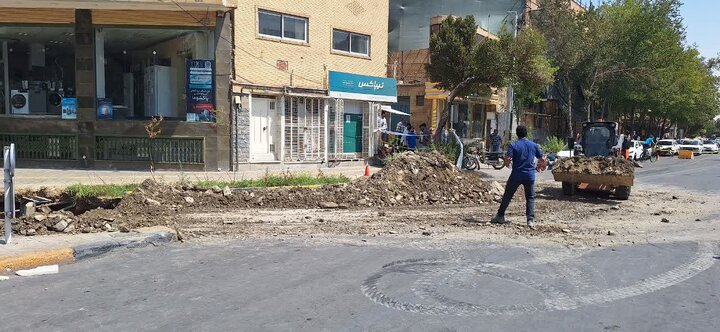 خیابان هشت بهشت غربی در اصفهان ریزش کرد/ علت چه بود؟ + فیلم و عکس