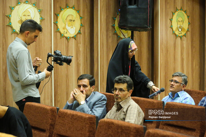 در حاشیه نشست خبری شهردار اصفهان