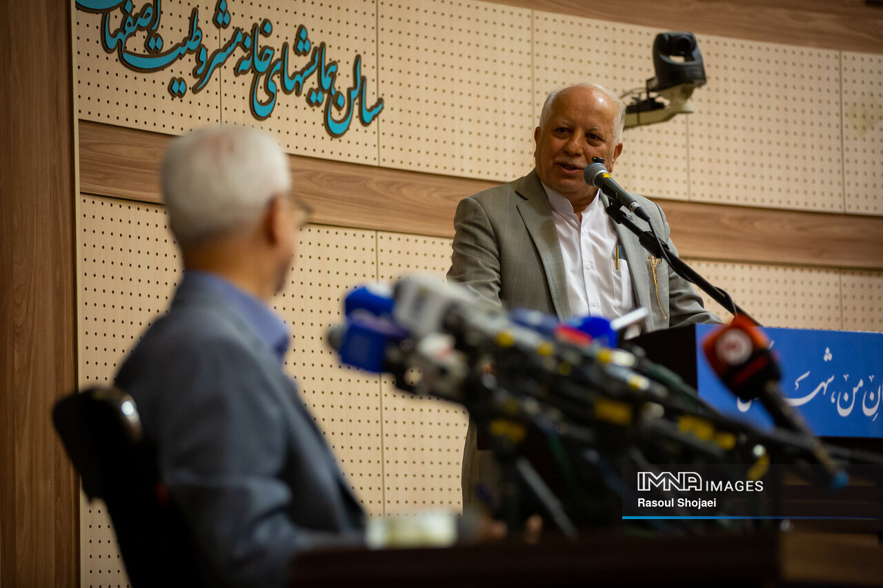 خبرنگاران از شهردار اصفهان چه پرسیدند؟