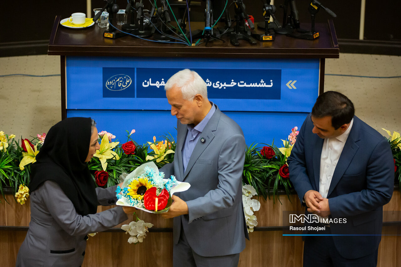 پاسخهای بدون تکلف شهردار اصفهان به دغدغههای رسانهها؛از خیابان نشاط تا خرد جمعی پل خواجو