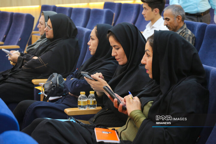 نشست خبری شهردار شهرکرد