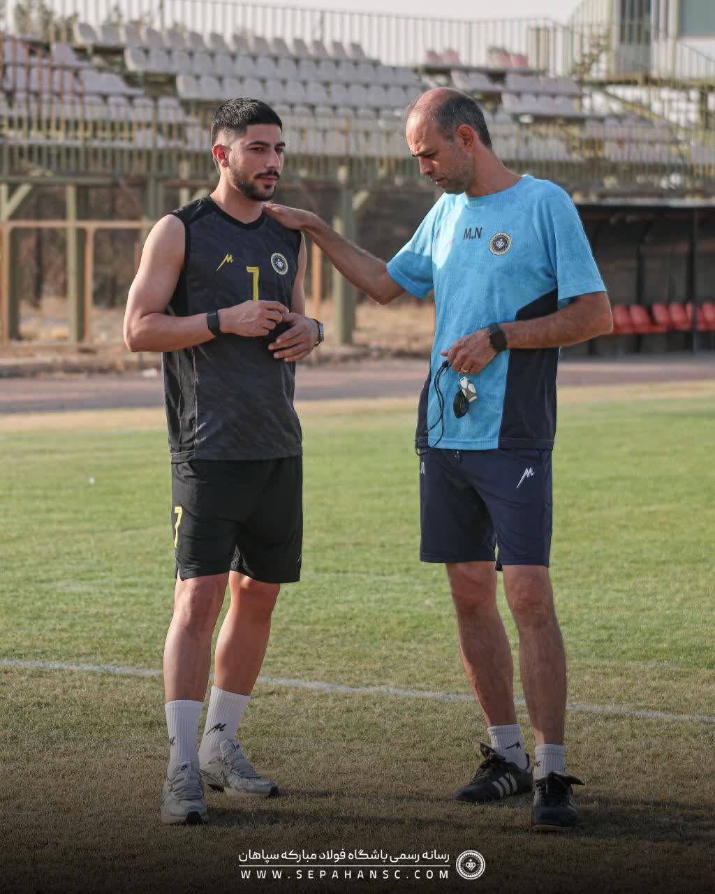 نویدکیا و لیموچی در جلسه محرمانه/ مهاجم سپاهان تعیین تکلیف شد