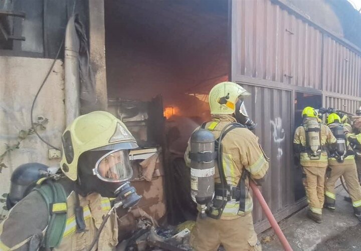 حریق مخزن نفتی بندرامام خمینی(ره) مهار شد