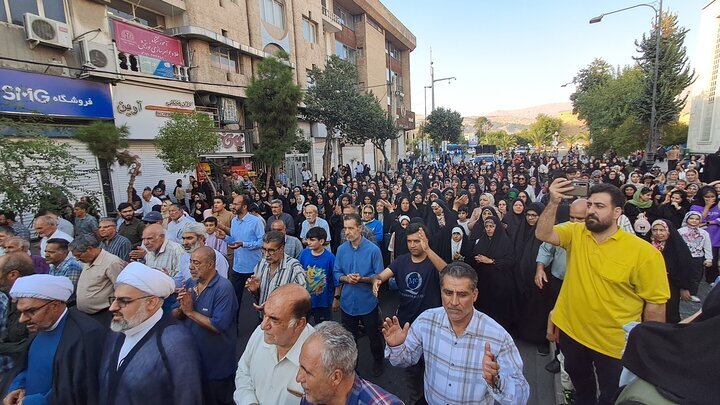 میهمانی امت احمد(ص) با پیاده‌روی خانوادگی آغاز شد