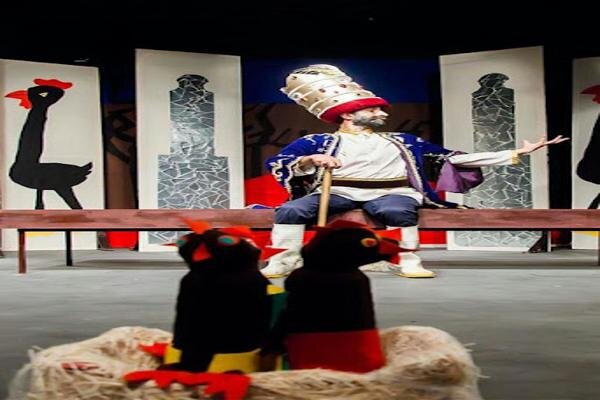 وقتی خنده تلخ بر صحنه می‌نشیند؛ گروتسک تئاتر را به آینه‌ای هولناک بدل می‌کند