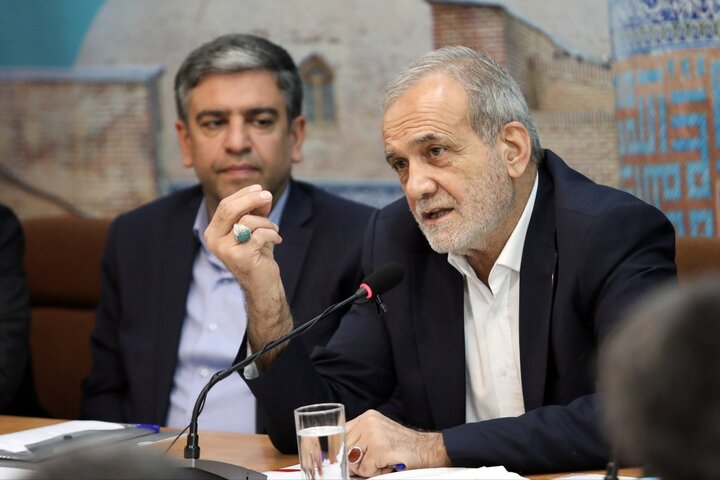 آینده کشور در گرو نگاه درست به مسائل زیست‌محیطی و مدیریت منابع آبی است