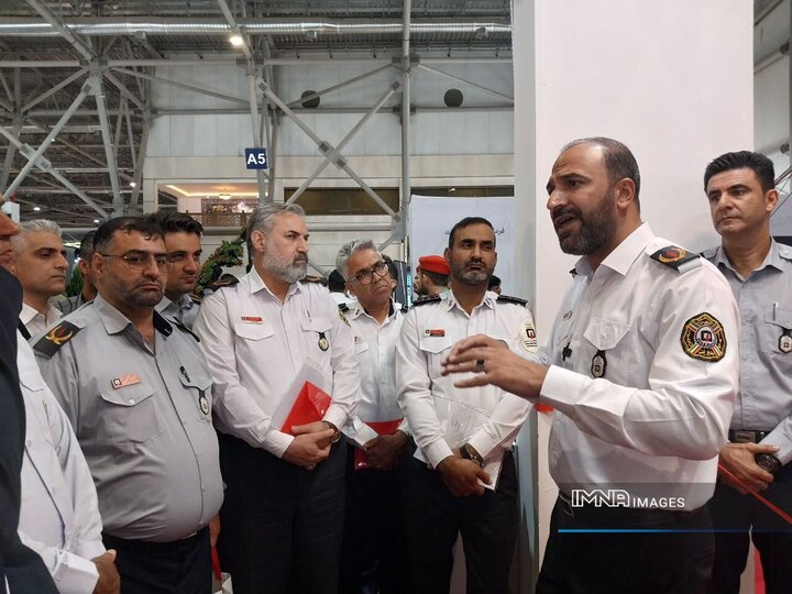 ناگزیر به حرکت روی لبه تکنولوژی در آتش‌نشانی هستیم