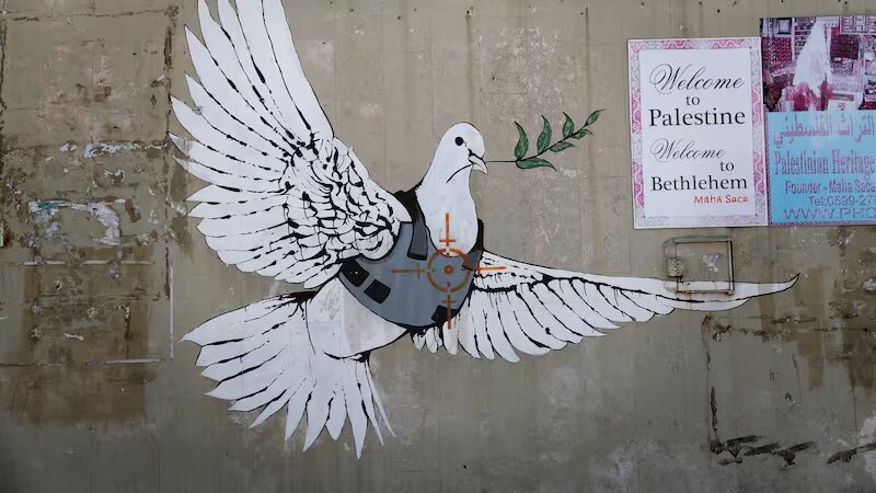 وقتی هنر خیابانی سیاست را به محاکمه میکشاند