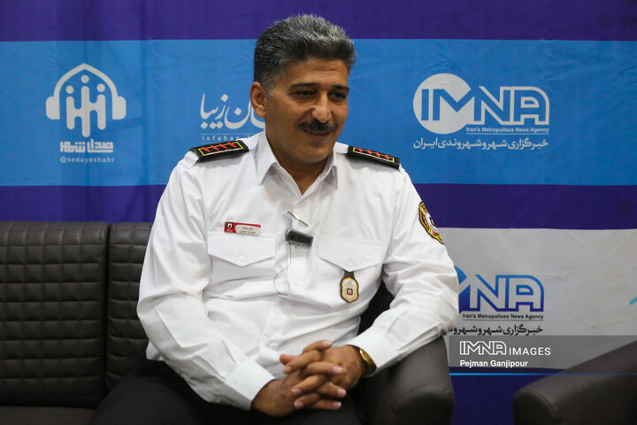 رویکرد سازمان آتش‌نشانی اصفهان خرید تجهیزات نوین جنگ با آتش است