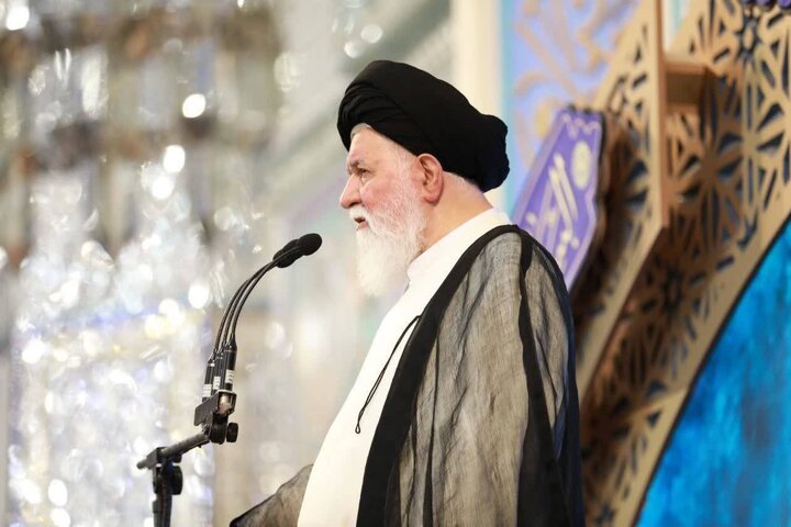 همه مسئولان و رسانه‌ها باید «راوی قدرت و قوت نظام» باشند