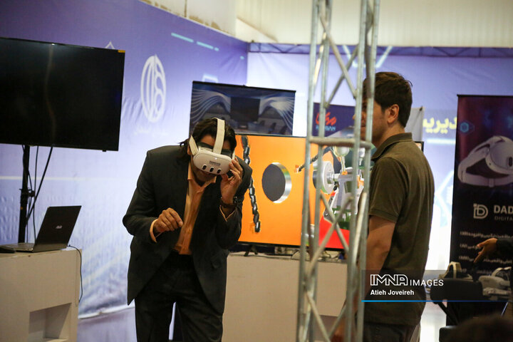 سومین روز نمایشگاه حمل‌ونقل و ترانزیت و مدیریت شهری اصفهان