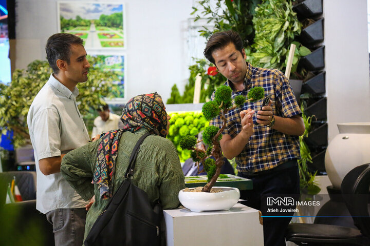 سومین روز نمایشگاه حمل‌ونقل و ترانزیت و مدیریت شهری اصفهان