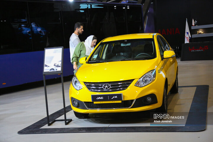 سومین روز نمایشگاه حمل‌ونقل و ترانزیت و مدیریت شهری اصفهان