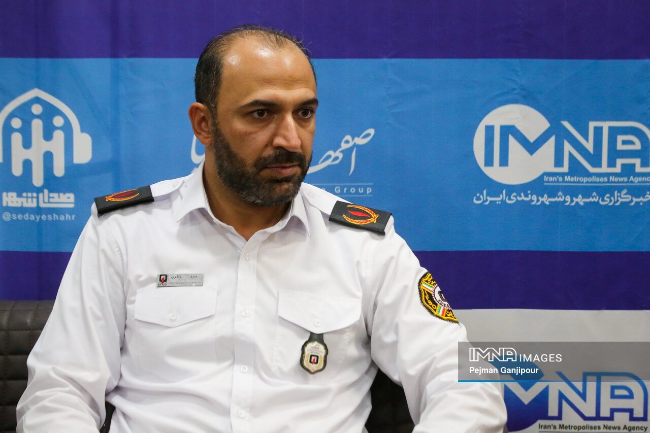 نجات جان ۷۳۵۸ شهروند گرفتار در حوادث و آتش‌سوزی‌ها در اصفهان