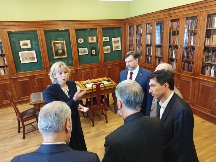 صالحی: فهرستواره نسخ خطی فارسی در روسیه تهیه میشود