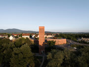 فراتر از پارکینگ: بازآفرینی فضاهای شهری با معماری نوین