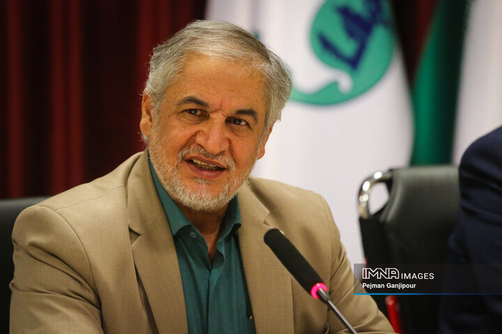 گلشنی یادآور پیوند علم، فلسفه و معنویت در عصر مدرنیته است