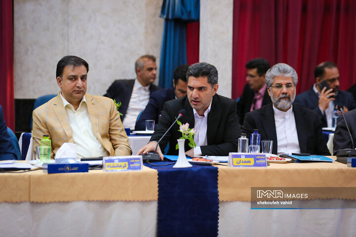 نشست تخصصی معاونین حمل‌و‌نقل و ترافیک کلان‌شهرهای ایران