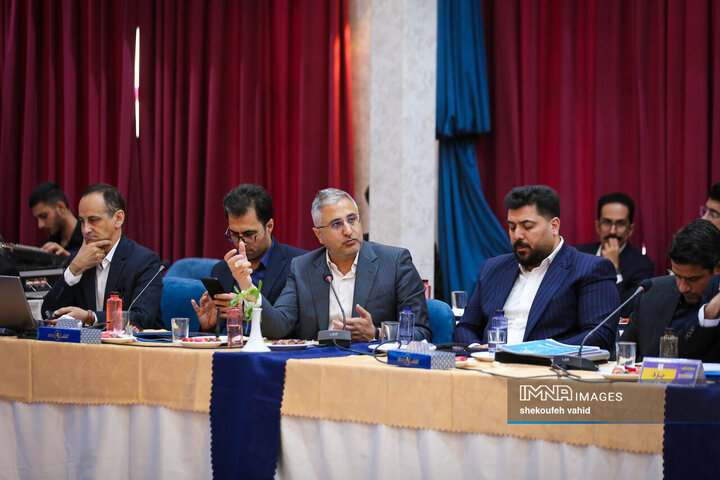 نشست تخصصی معاونین حمل‌و‌نقل و ترافیک کلان‌شهرهای ایران