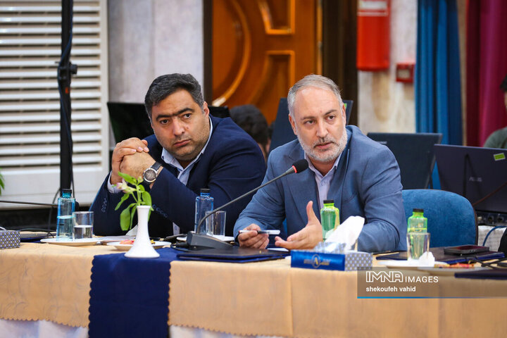 نشست تخصصی معاونین حمل‌و‌نقل و ترافیک کلان‌شهرهای ایران