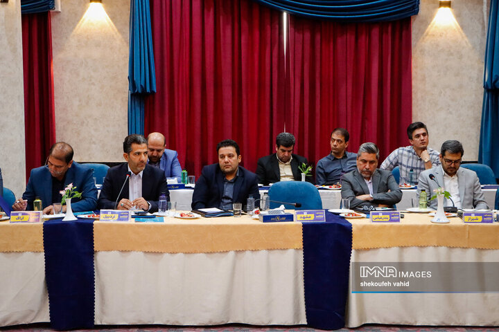 نشست تخصصی معاونین حمل‌و‌نقل و ترافیک کلان‌شهرهای ایران