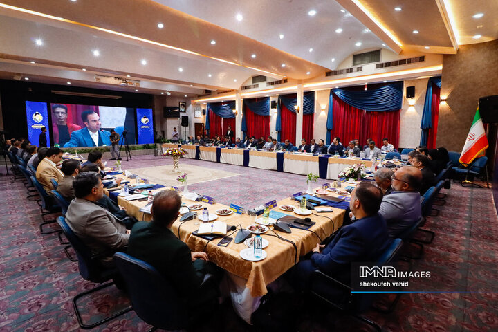 نشست تخصصی معاونین حمل‌و‌نقل و ترافیک کلان‌شهرهای ایران