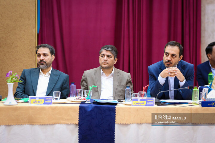 نشست تخصصی معاونین حمل‌و‌نقل و ترافیک کلان‌شهرهای ایران