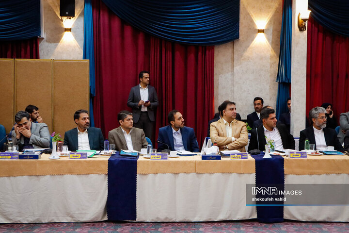 نشست تخصصی معاونین حمل‌و‌نقل و ترافیک کلان‌شهرهای ایران