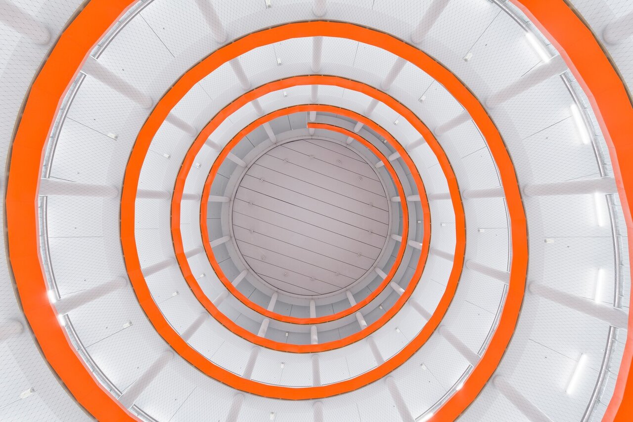 فراتر از پارکینگ: بازآفرینی فضاهای شهری با معماری نوین