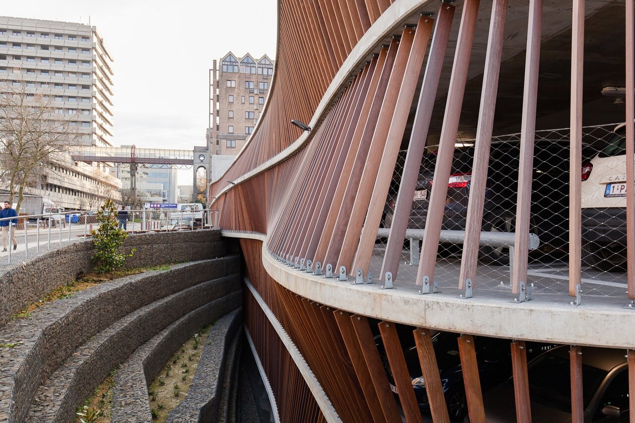 فراتر از پارکینگ: بازآفرینی فضاهای شهری با معماری نوین