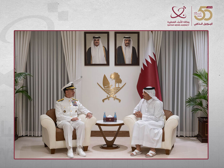 دیدار و گفت‌وگوی نخست وزیر قطر و فرمانده سنتکام در دوحه