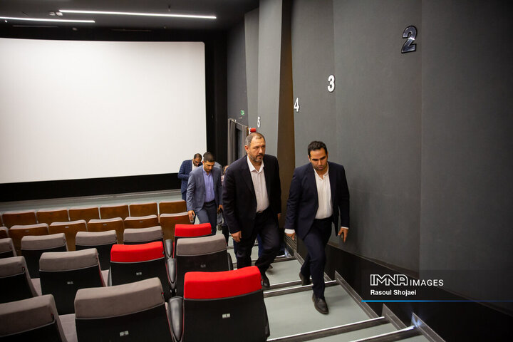 بازدید رئیس شورای عالی استان‌ها از پردیس سینمایی شهر رویاها و مرکز همایش‌های اصفهان