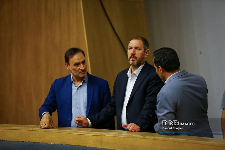 بازدید رئیس شورای عالی استان‌ها از پردیس سینمایی شهر رویاها و مرکز همایش‌های اصفهان